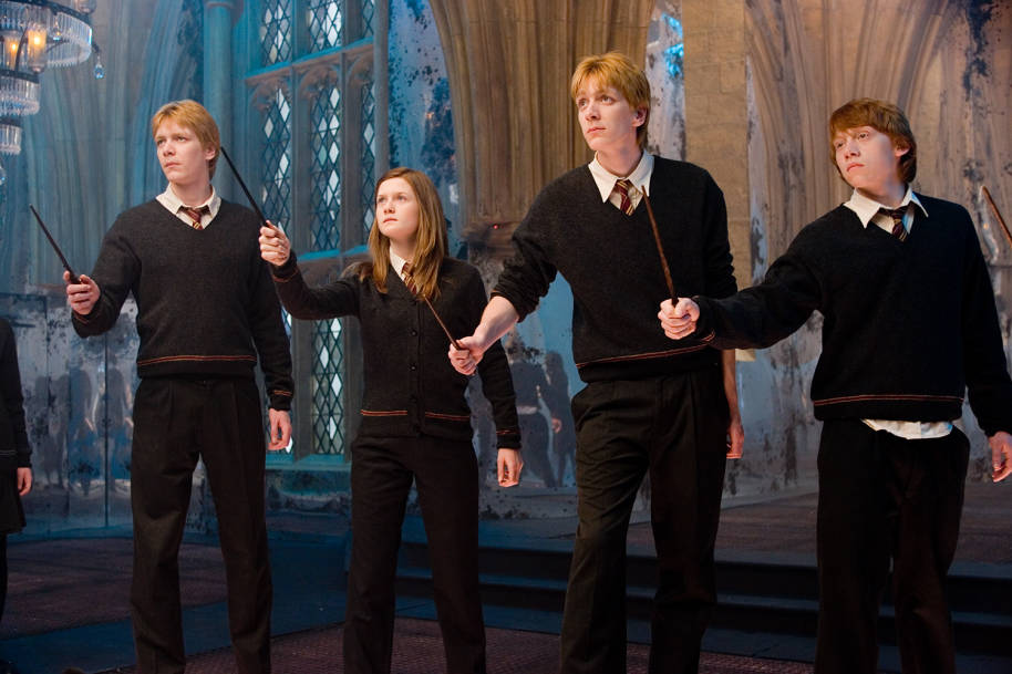 WB-HP-F5-order-of-phoenix-weasley-siblings-room-of-requirement